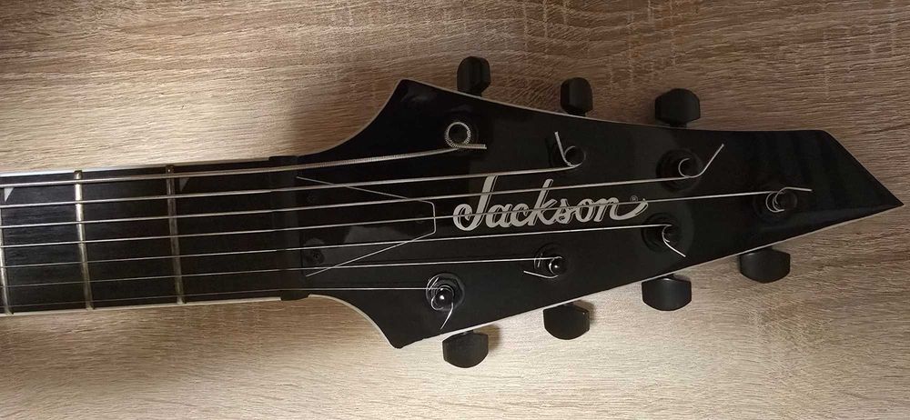 7-струнна китара Jackson JS22Q-7