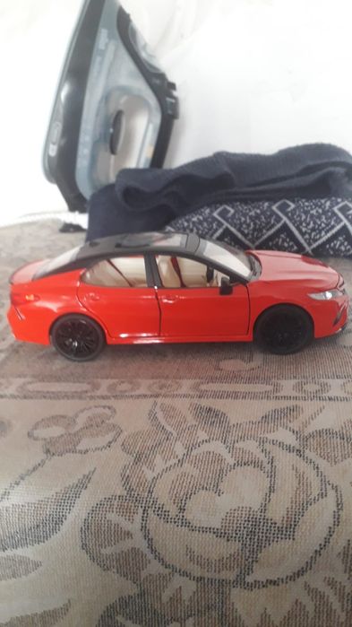 Продаю машинку новую