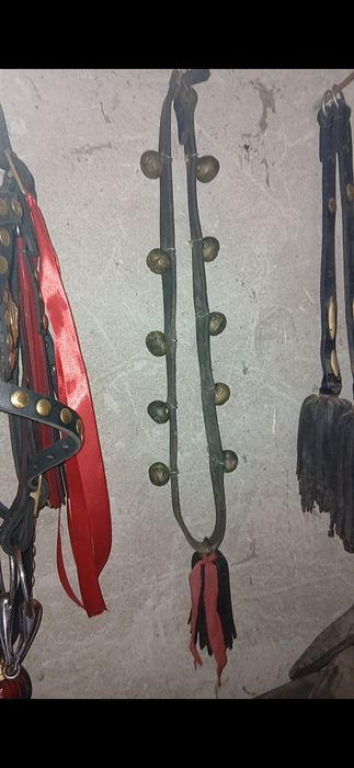 Salba cu zurgălăi vechi de alamă