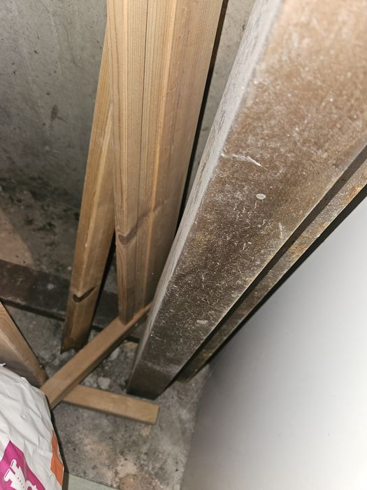 Метална входна врата с брава и патрон