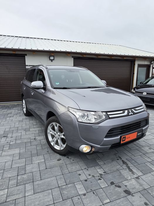 Mitsubishi outlander an 2014 4x4 7Locuri posibilitatea rate