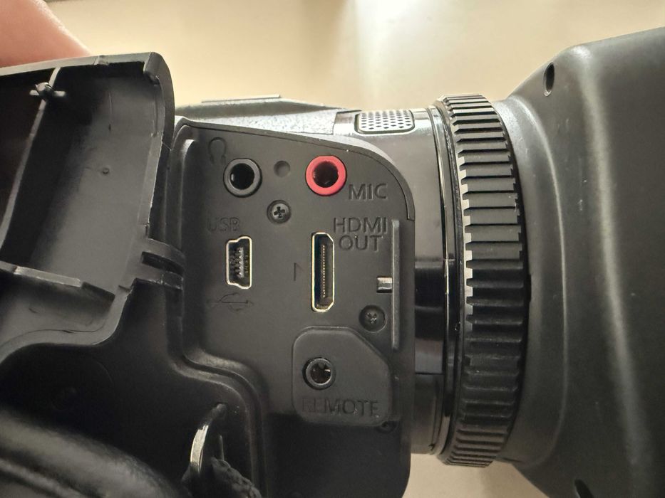 Camera video Canon Legria G26 semiprofesionala - ca noua