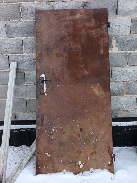 Продам дверь бу н