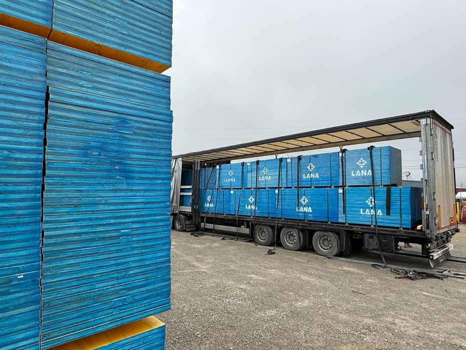 Ограда и кофражи