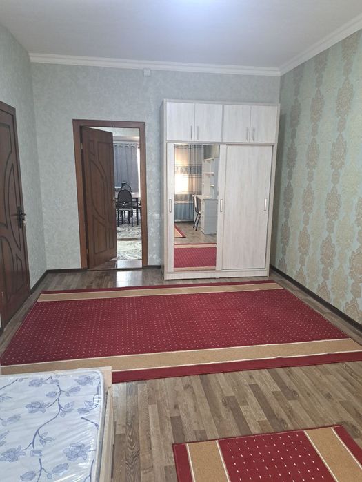 Новастройка 4 хона 4 этаж Богишамолда жойлашган.Агентство