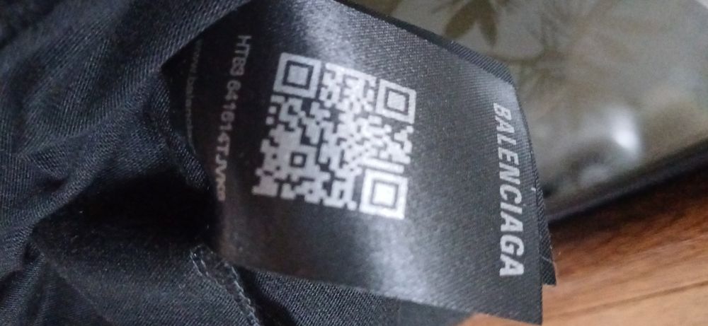 Tricou Balenciaga