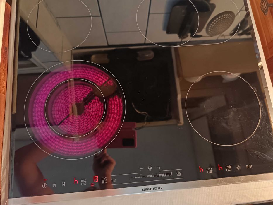 Плот за вграждане GRUNDIG GIEV 624430 X