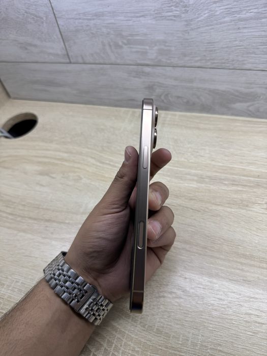 Продаю iphone 16 pro max 1tb