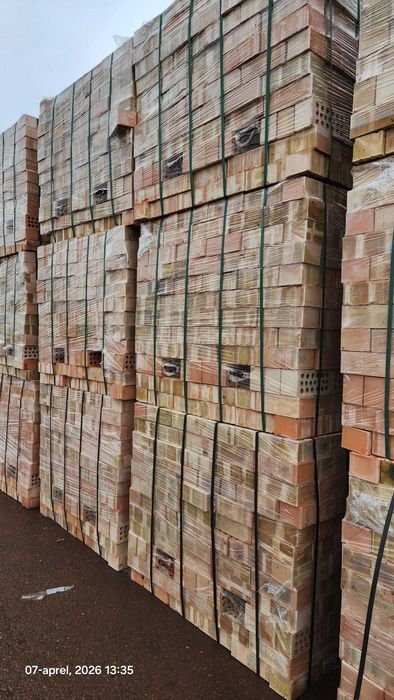 Sifatli poltara pishgan g'ishtlar