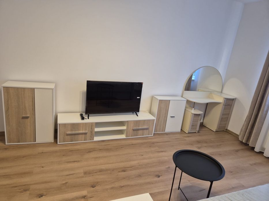 Inchiriez apartament, et. 1, Cartier Strand