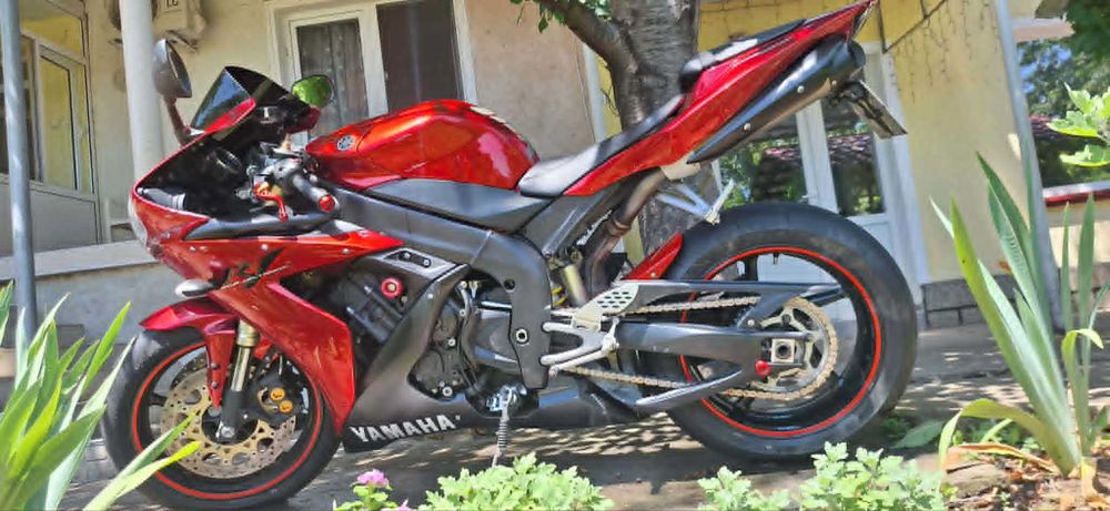 Мотоциклет Yamaha YZF-R1