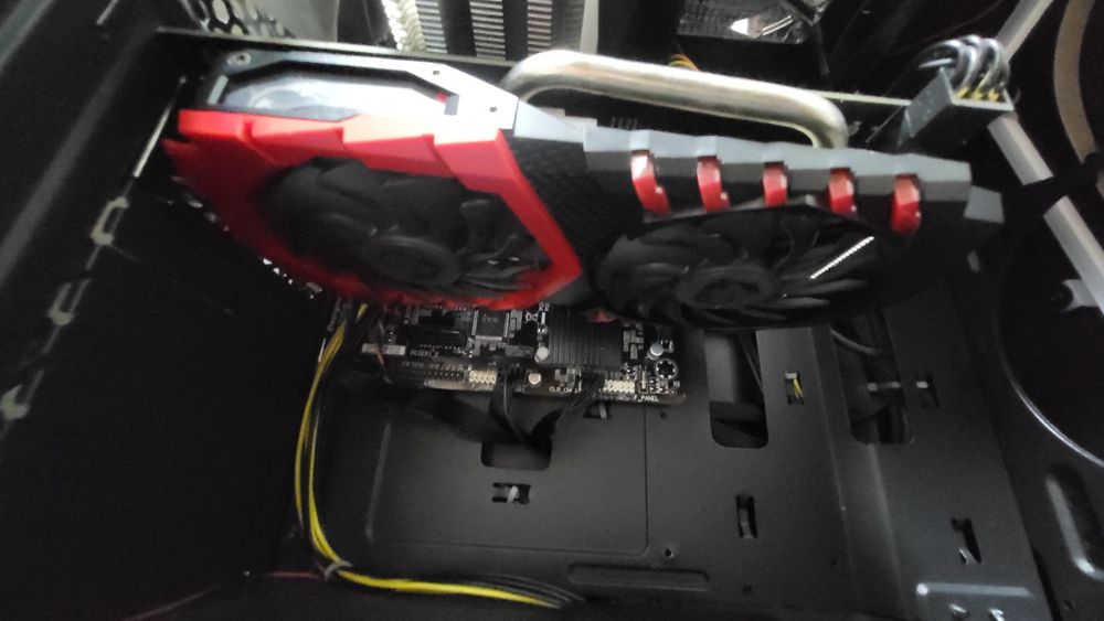 Компютър core i7 4770 ,16gb Ram ,240GB Samsung ssd ,GeForce 1050ti