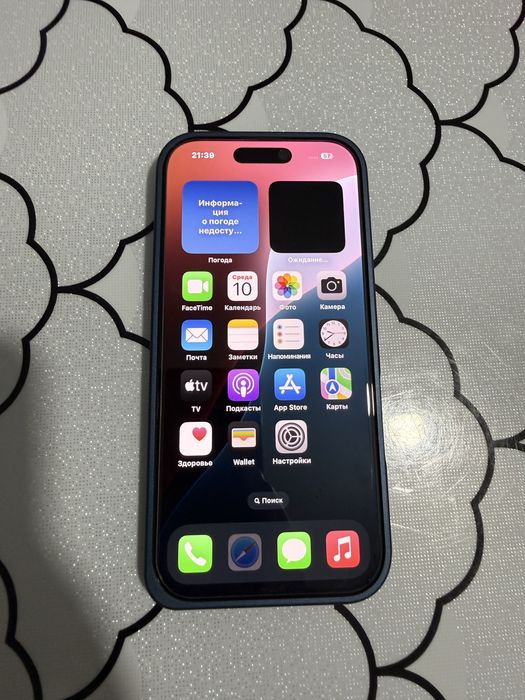 Продам Apple 16 срочно состояние отлично