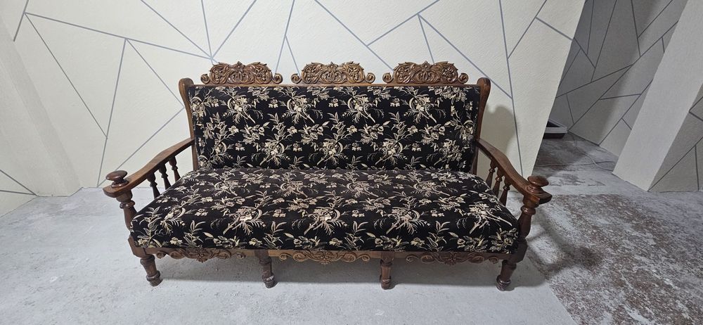 Кресло антиквариат