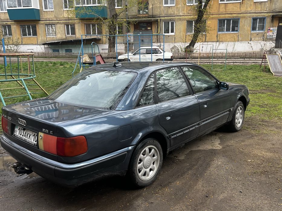 продам Ауди 100 с4 2.6