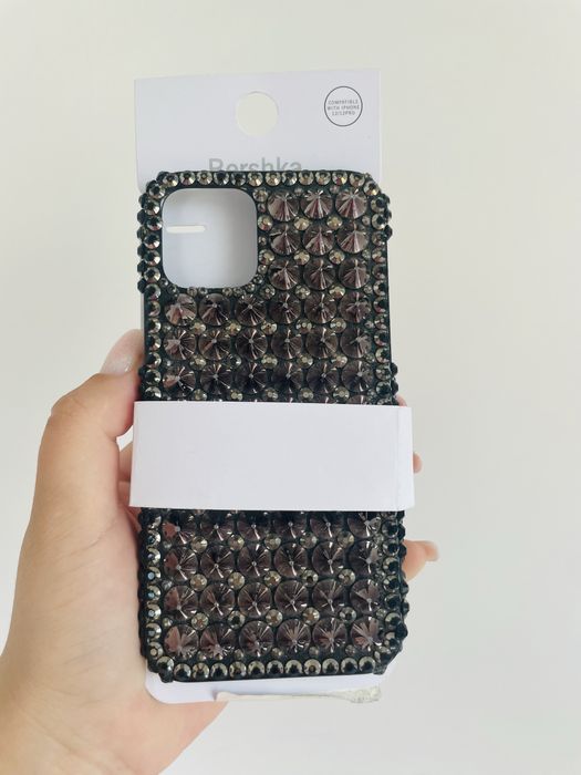 Кейсове за айфор 12 про