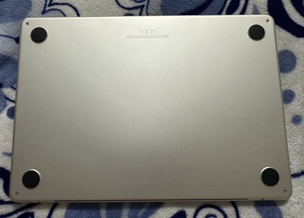 MacBook Air 14,2 M2 2022