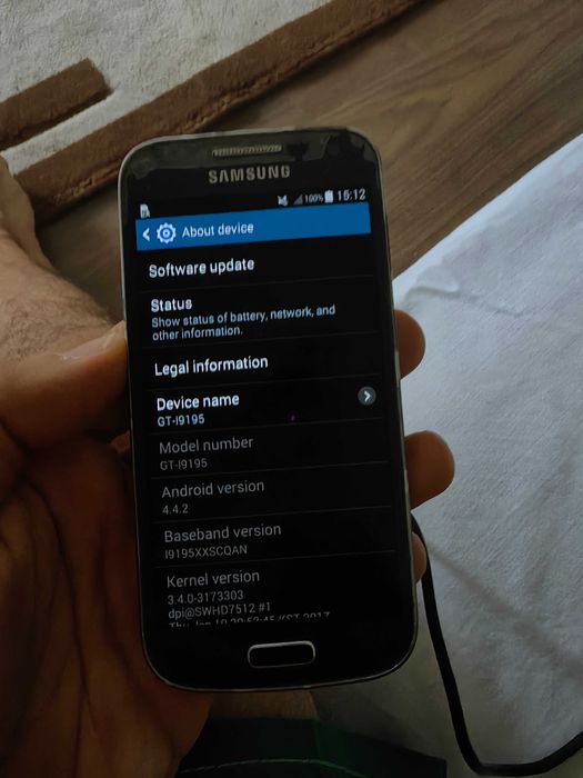 Telefon mobil Samsung s4 mini si Alcatel 2045x