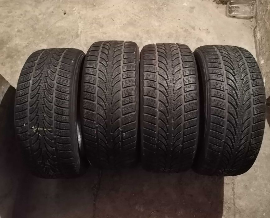 Продавам 4 броя зимни гуми 225.45.17 на 1 сезон дот 2021 Nokian