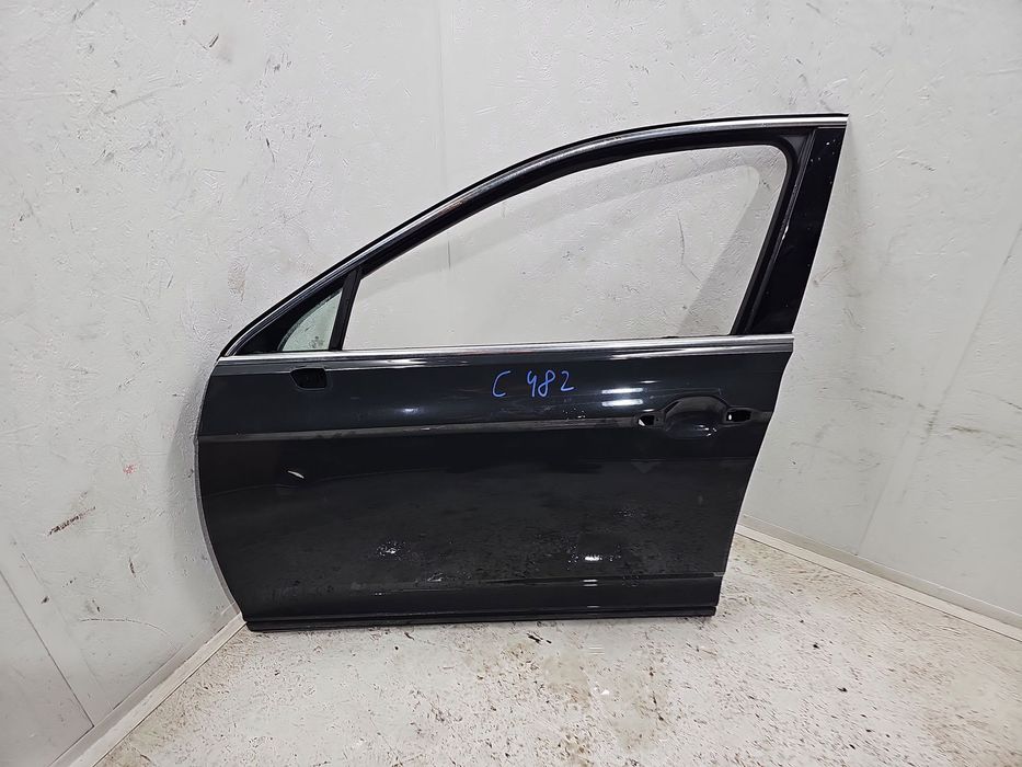 Usa stanga fata Volkswagen Passat B8 Variant (3G5) [Fabr 2015-prezent]