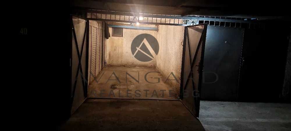 Продава се Гараж / Паркомясто в Пловдив, Център - 18 кв.м за 862 €/кв.м - Снимка #2