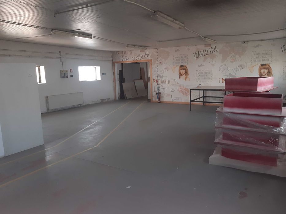 Inchiriez birouri cu depozit in zona industriala Macea Jud Arad