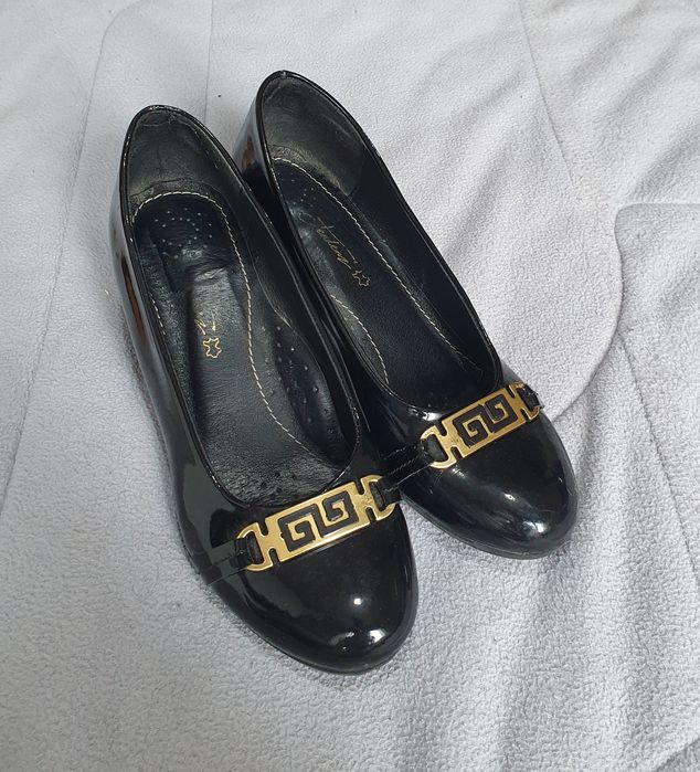 Обувки от естествена кожа 38 номер