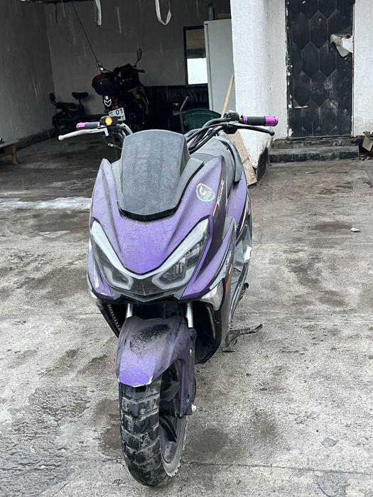 Мопед Макси мотор лия