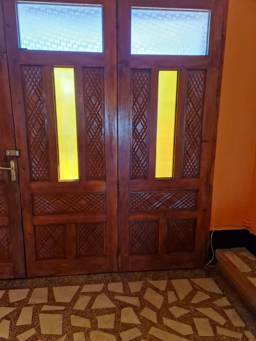 Vând Uși stil Banat