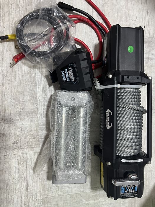 Troliu 12000 lbs 24 V