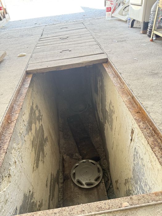 Avtoturargoh/garaj Sotiladi! Продается гараж в городе Наваи