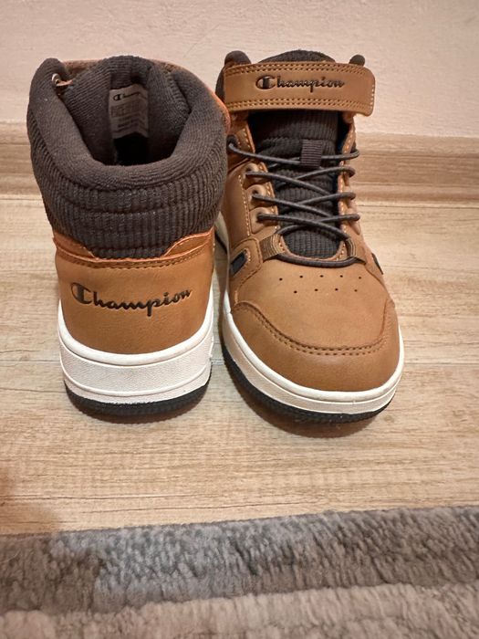 Нови детски обувки Champion
