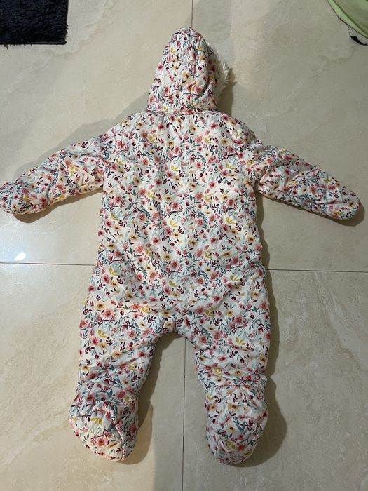 Combinezon fetita Primark Baby marime 74