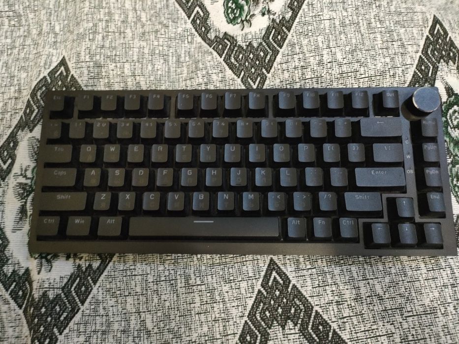 продам механическую клавиатуру Ajazz ak820