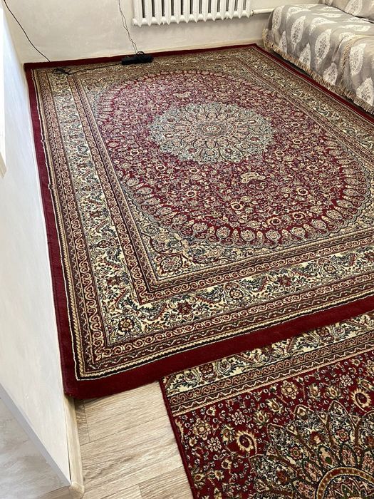 Продам КОВРЫ 50.000 тг Два Ковра