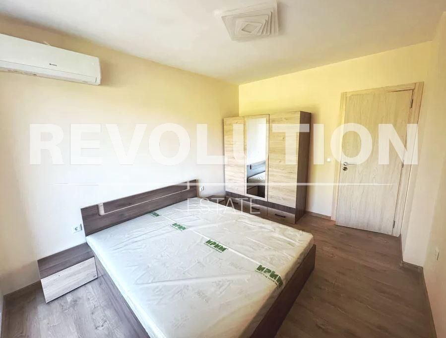 Дава се под наем Тристаен апартамент в Варна, Младост 1 - 95 кв.м за 750 € - Снимка #3