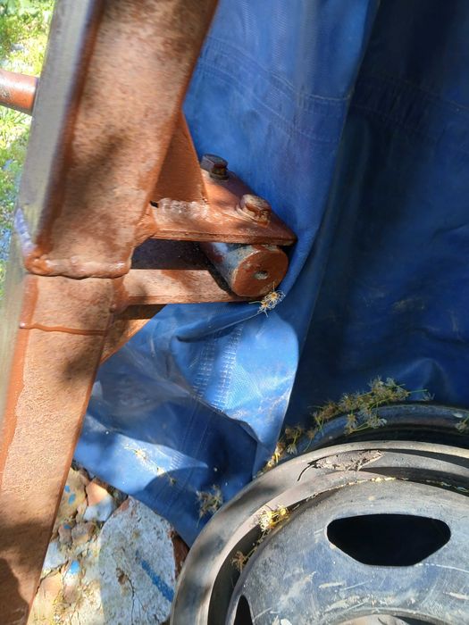 Продавам теглич да Ауди