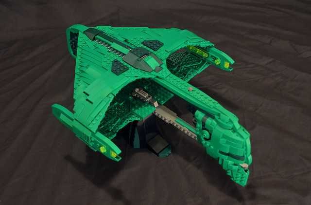 Romulan War Bird D'deridex class 1514 pieces