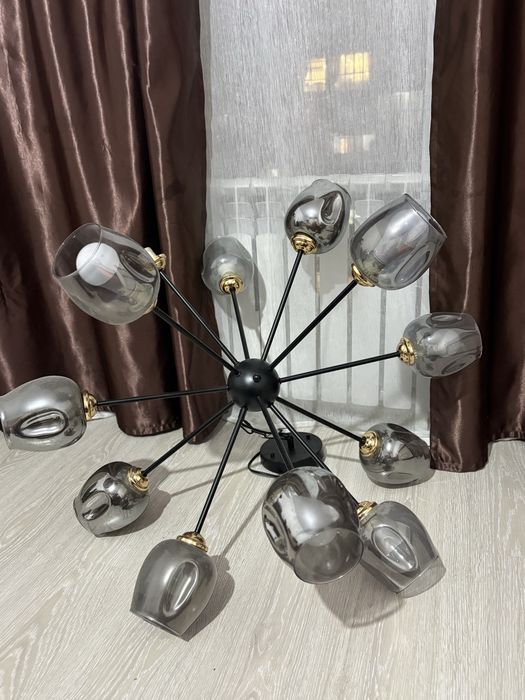 Люстра для зала и спальни
