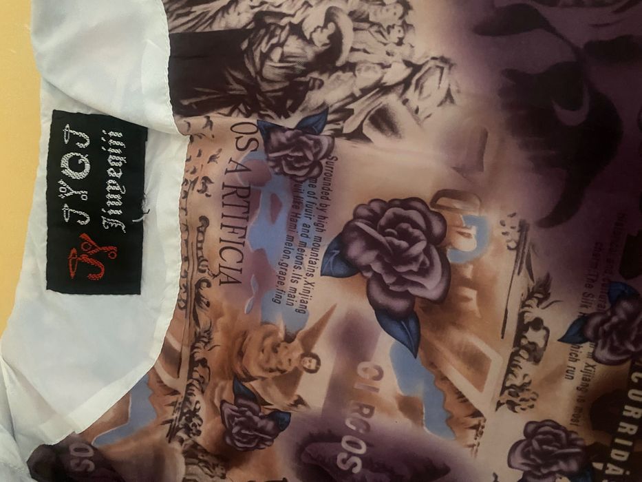 Бяло шушляково палтенце с подвижна шал- яка и качулка