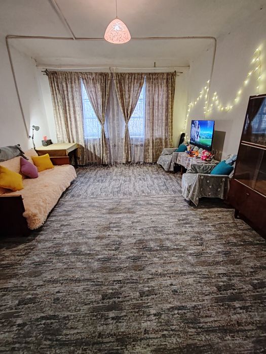 Продам 2-ух ком.квартиру в старом городе.