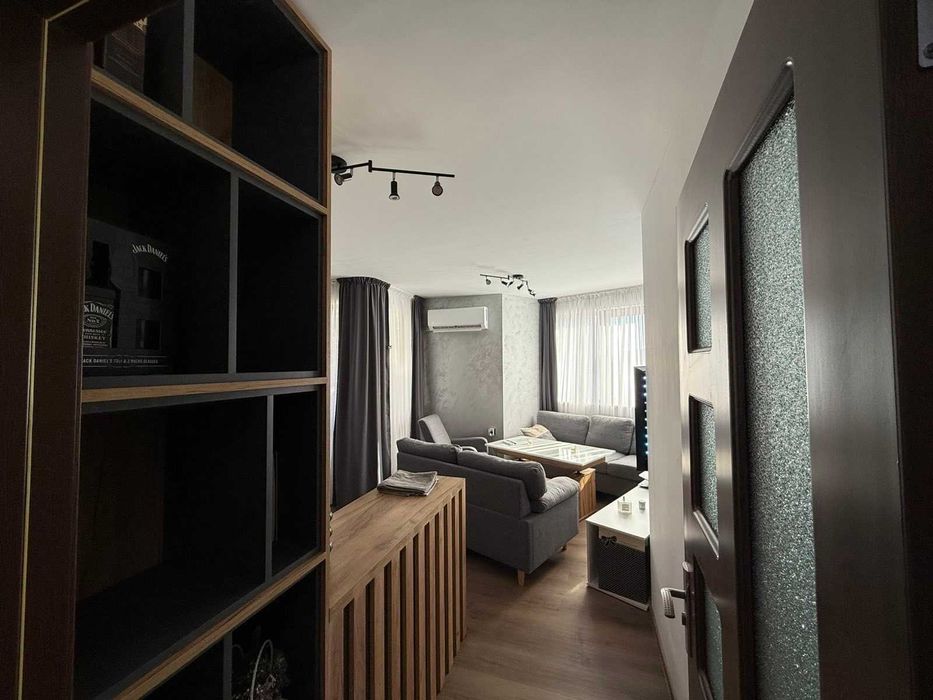 Дава се под наем Тристаен апартамент в Пловдив, Христо Смирненски - 80 кв.м за 663 € - Снимка #2