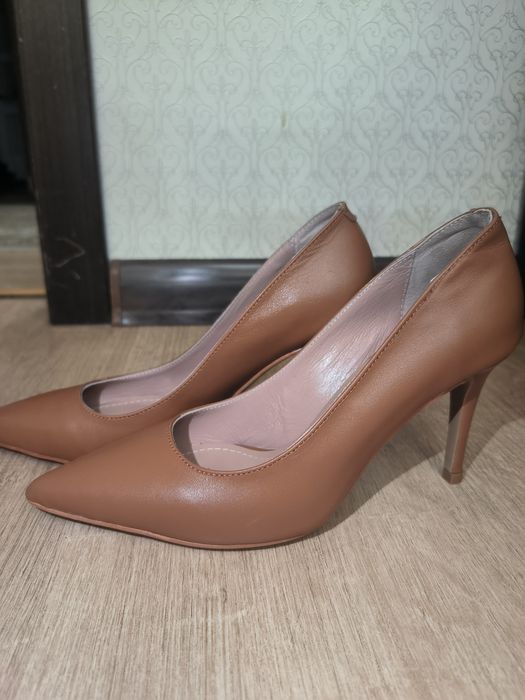 Продам новые туфли