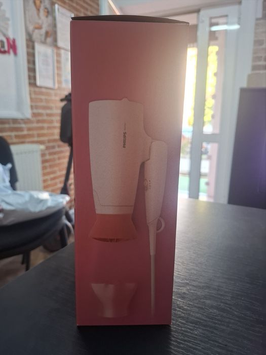 Set Philips  Uscător de par si placa ceramica