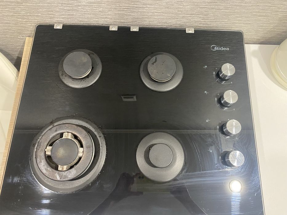 Варочная поверхность Midea 4 конфорки