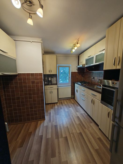 Vand apartament 4 camera, M16