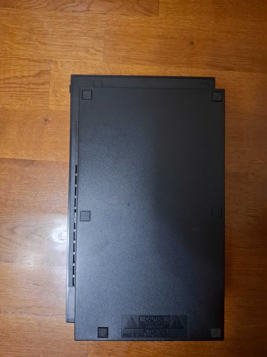 Продавам PlayStation 2 с FMCB, контролер и 4 игри