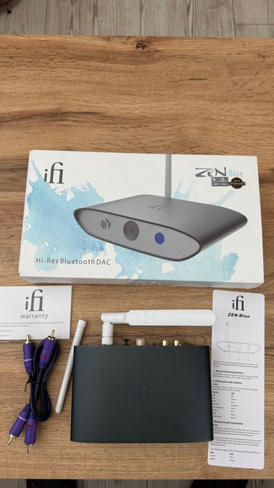 iFi Audio ZEN Blue V2 е аудиофилски Hi-Res Bluetooth приемник и DAC