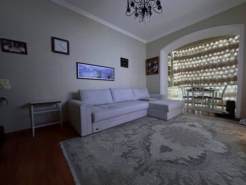 Кв-ра 81 м² на Ц-1 под офис. 1-й этаж в центре