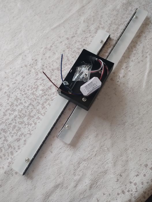 Лед модерна лампа